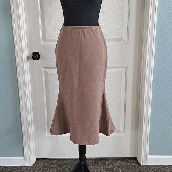 Muse Dresses & Skirts - Muse Vintage Mermaid Midi Length Suede Elastic Waist Fit & Flare Skirt